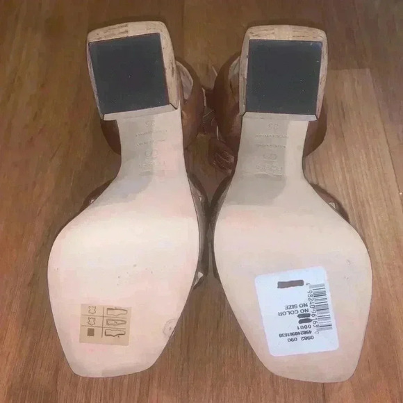 Si Rossi Satin Platform Sandal - Picture 13 of 15